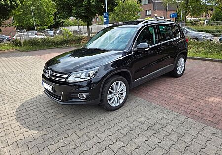 VW Tiguan Volkswagen 2.0 TDI 4MOTION STANDHEIZUNG PANORAMA