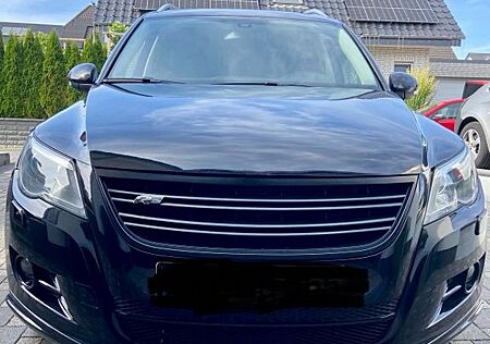 VW Tiguan Volkswagen R-Line 2.0 TDI DSG 4Motion Panoramadach