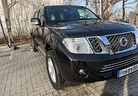 Nissan Pathfinder 3.0 V6