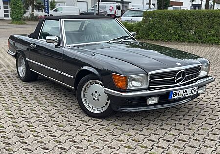 Mercedes-Benz SL 300 Cabrio W107 2.Hand Scheckheft