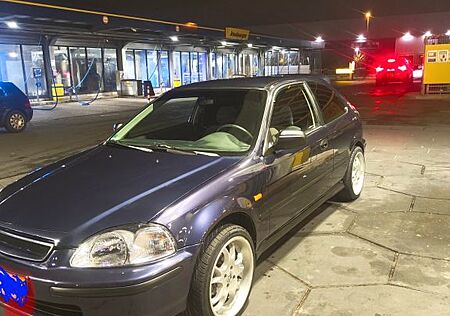 Honda Civic 1.4i