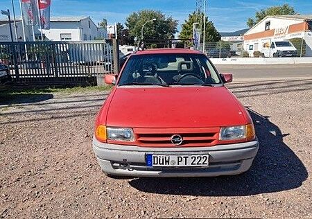 Opel Astra 1.6 Club