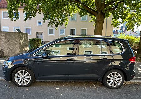 VW Touran Volkswagen 2.0 TDI 16V Blue Motion