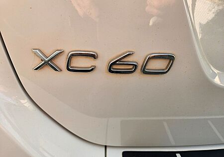 Volvo XC 60 XC60 D4 AWD Momentum Geartronic Momentum