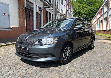 Skoda Fabia 1.2 ParkSensoren Touchscreen TÜV 02/27