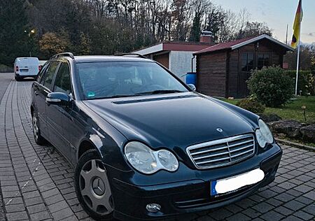 Mercedes-Benz C 180 KOMPRESSOR T Sitzheizung,Kein Rost,Ahk,pdc