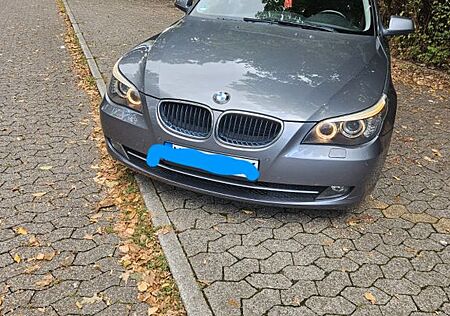 BMW 520i -