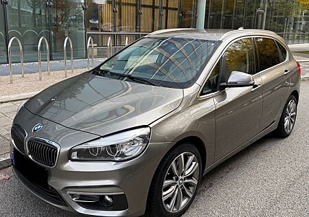 BMW 220 2 Active Tourer i Luxury Line Automatik