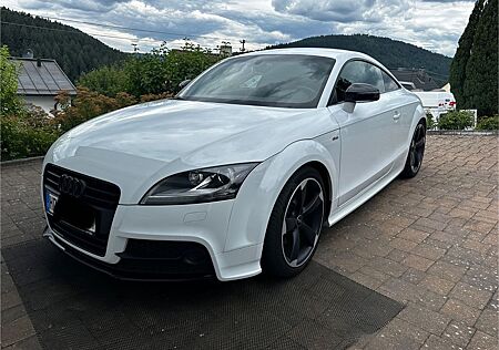 Audi TT Coupe // S-Line // Competition // BOSE