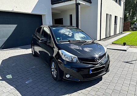 Toyota Yaris 1.0 VVT-i (2014)