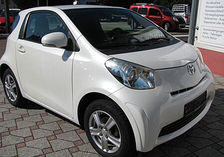 Toyota iQ in Perlmutt weiß orig. 94000 km KD HU NEU