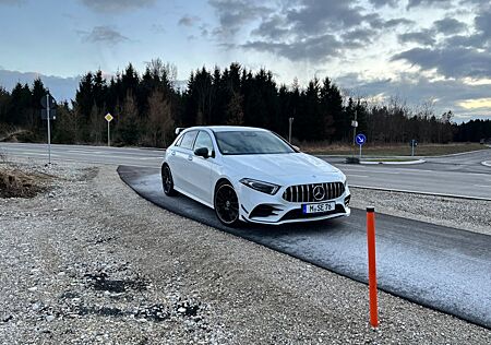 Mercedes-Benz A 250 gebraucht kaufen Mercedes-Benz A 250 4MATIC DCT AMG Burmester Distronic Keyles