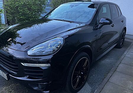 Porsche Cayenne Diesel Platinum Edition Sport Chrono