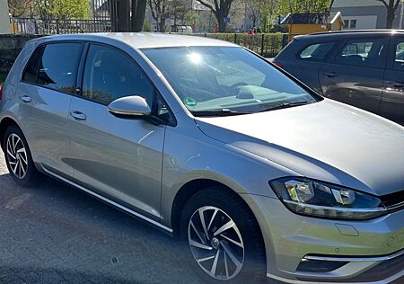VW Golf Volkswagen 1.5 TSI Automatik