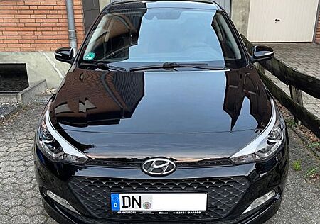 Hyundai i20 1.4 Style Automatik Kamera Alu8fach Garantie