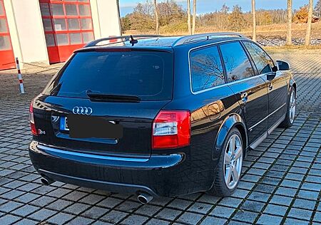 Audi S4 B6 4.2 quattro Avant 344 PS