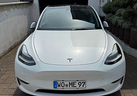 Tesla Model Y Perfor. Dual AWD 1.Hd. Pano.Lede Schwarz