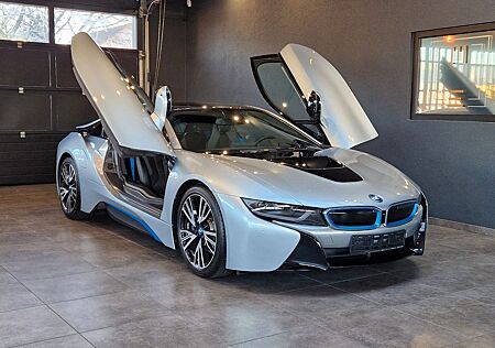 BMW i8 Pure Impulse 2.Hand 7.300 km Sammlerzustand