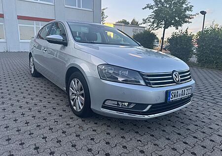 VW Passat Volkswagen 1.6 TDI BlueMotion BlueMotion Comfortline