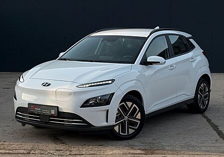 Hyundai Kona E Select 2WD CarPlay SHZ LHZ ACC