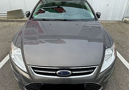 Ford Mondeo gebraucht kaufen Ford Mondeo 2,0 ecoboost 149kW TÜV NEU!