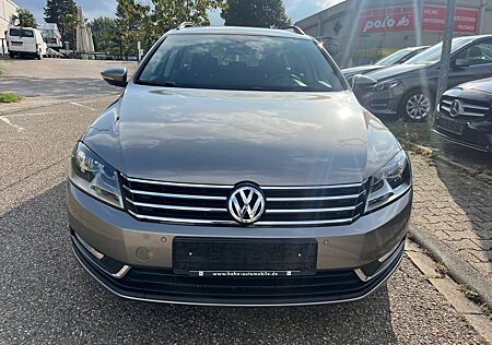 VW Passat Variant Volkswagen Passat 2.0TDI BlueMotion 4Motion*NAVI*PDC*1-HAN