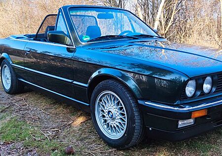 BMW 325i   Cabrio e 30 VFL , Oldtimer