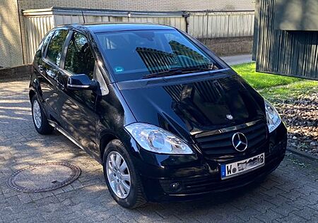 Mercedes-Benz A 160 BlueEFFICIENCY PDC Klima Navi Alu