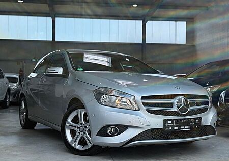 Mercedes-Benz A 180 BlueEfficiency Teilleder SHZ