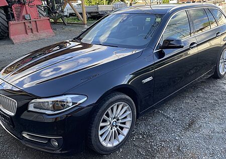 BMW 520d xDrive Touring A Modern Line Modern Line