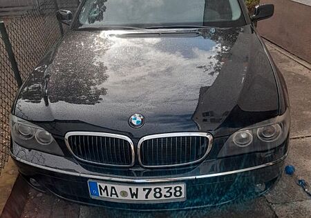 BMW 750i A -