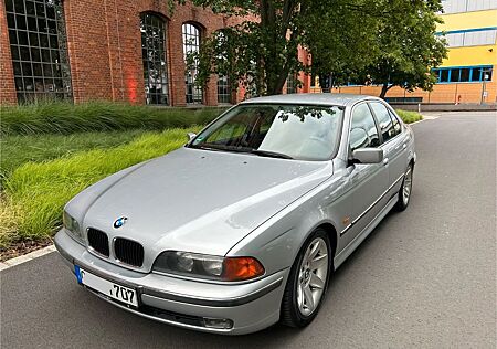 BMW 528i e39