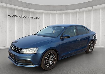 VW Jetta Volkswagen VI Basis BMT*Navi*Leder*Bi-Xenon*Standhzg.