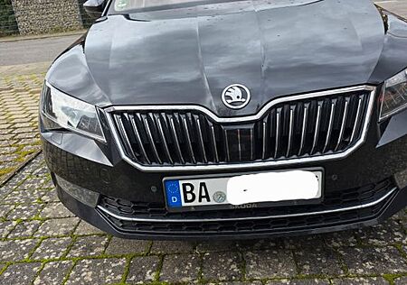 Skoda Superb 2.0 TDI SCR Premium Edition Combi Pre...