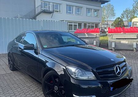 Mercedes-Benz C 220 CDI -