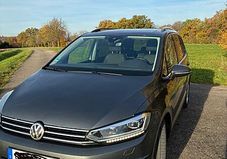 VW Touran Volkswagen 2.0 TDI SCR DSG Highline Highline BMT