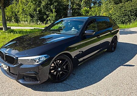 BMW 530d xDrive Touring A -