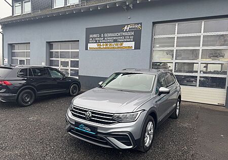 VW Tiguan Allspace Volkswagen Life DSG 7Sitze Virtual Navi AHK