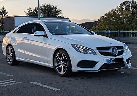 Mercedes-Benz E 350 Coupé - AMG, PANO, 360 Kamera, Dist