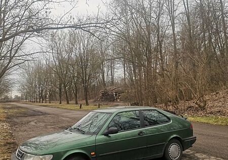 Saab 900 2.0i Coupé -