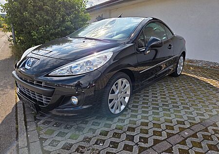 Peugeot 207 Cabrio*SHZ*TMP*SCHECKHEFT*