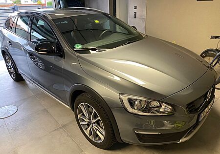Volvo V60 CC V60 Cross Country D3 Geartronic -