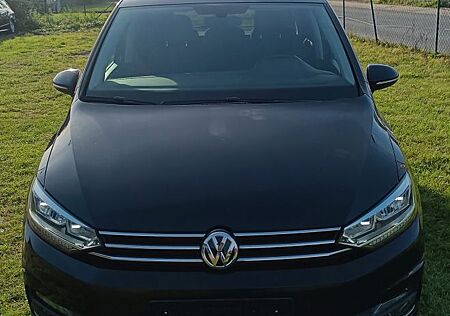 VW Touran Volkswagen Highline BMT/Start-Stopp