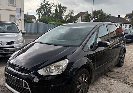 Ford S-Max Titanium S