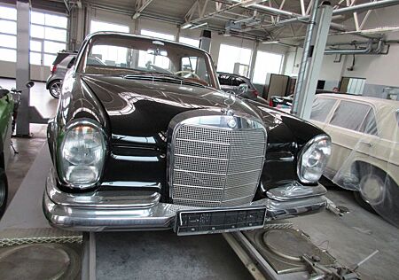 Mercedes-Benz 220 SE Originalzustand nicht restauriert