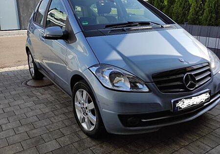 Mercedes-Benz A 150 A-150, Klima, AHK, ALU, Garagen FZ, 67000 km, NR