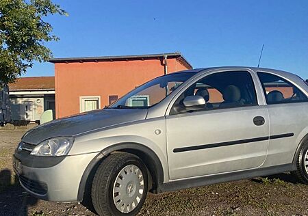 Opel Corsa 1.2 16V Klima