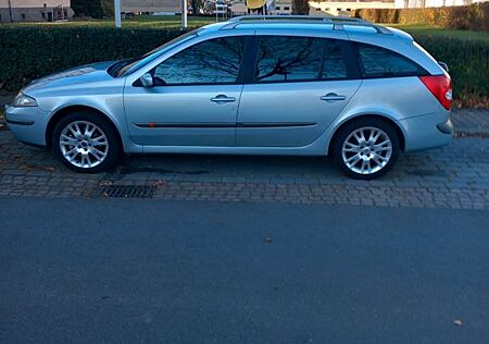 Renault Laguna Grandtour Privilege 1.8 16V Automatik...