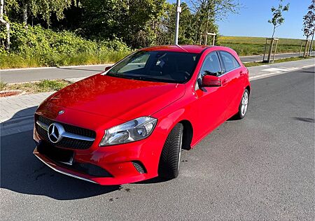 Mercedes-Benz A 180 Mercedes A180 Wenig km Top Zustand Sportlich