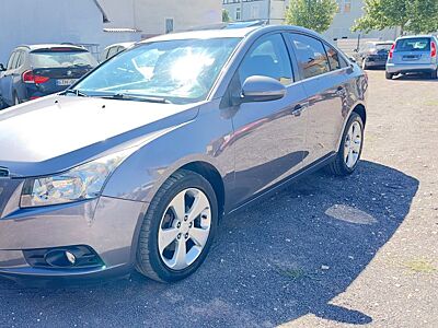 Chevrolet Cruze Navi Schiebedach Tüv 03.2027
